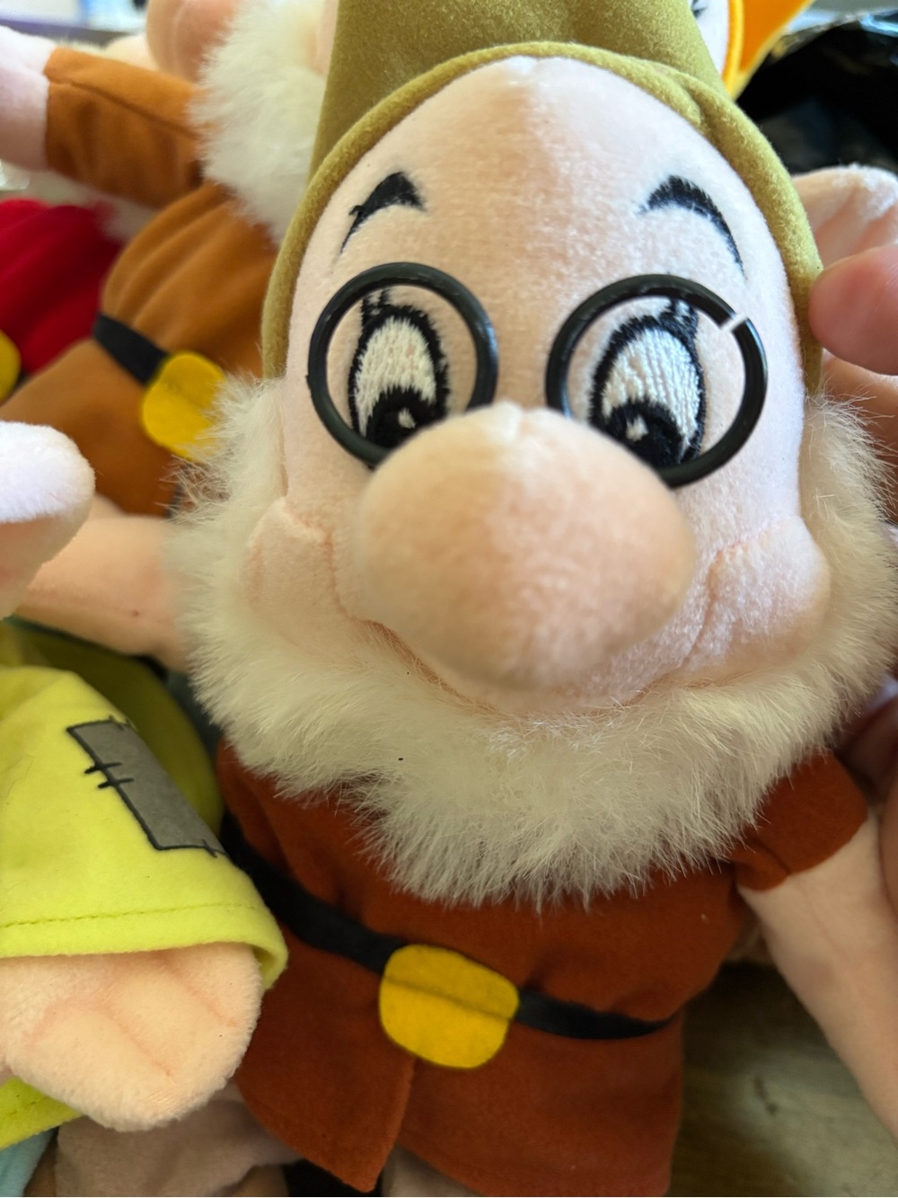 Vintage Snow White Seven 7 Dwarfs Set Disney World Beanie Sitting Plush Y2K 2000 - Picture 6 of 6